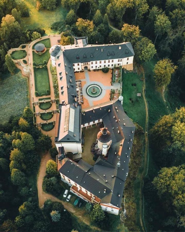Chateau Zbiroh Екстер'єр фото