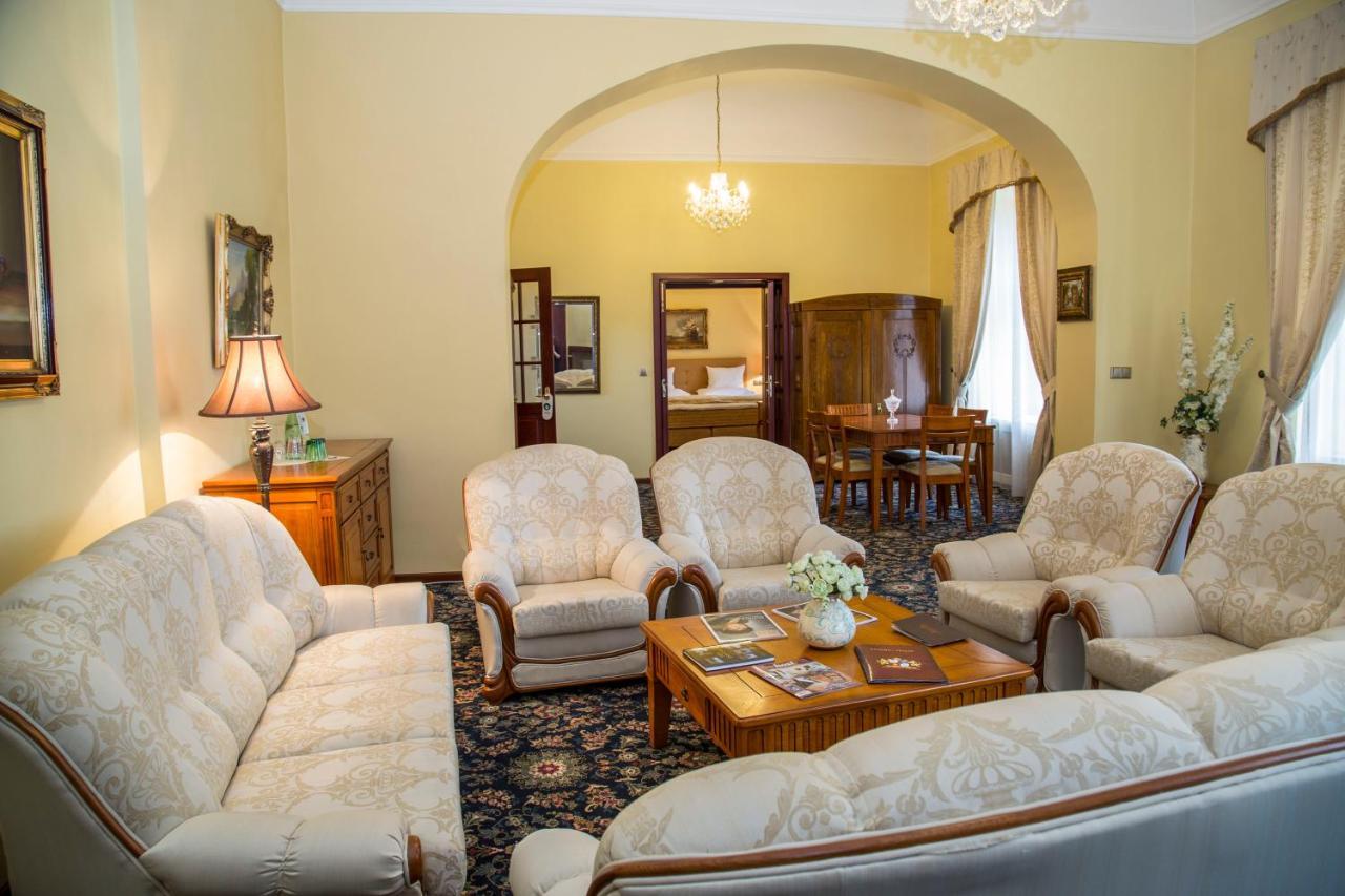 Chateau Zbiroh Екстер'єр фото