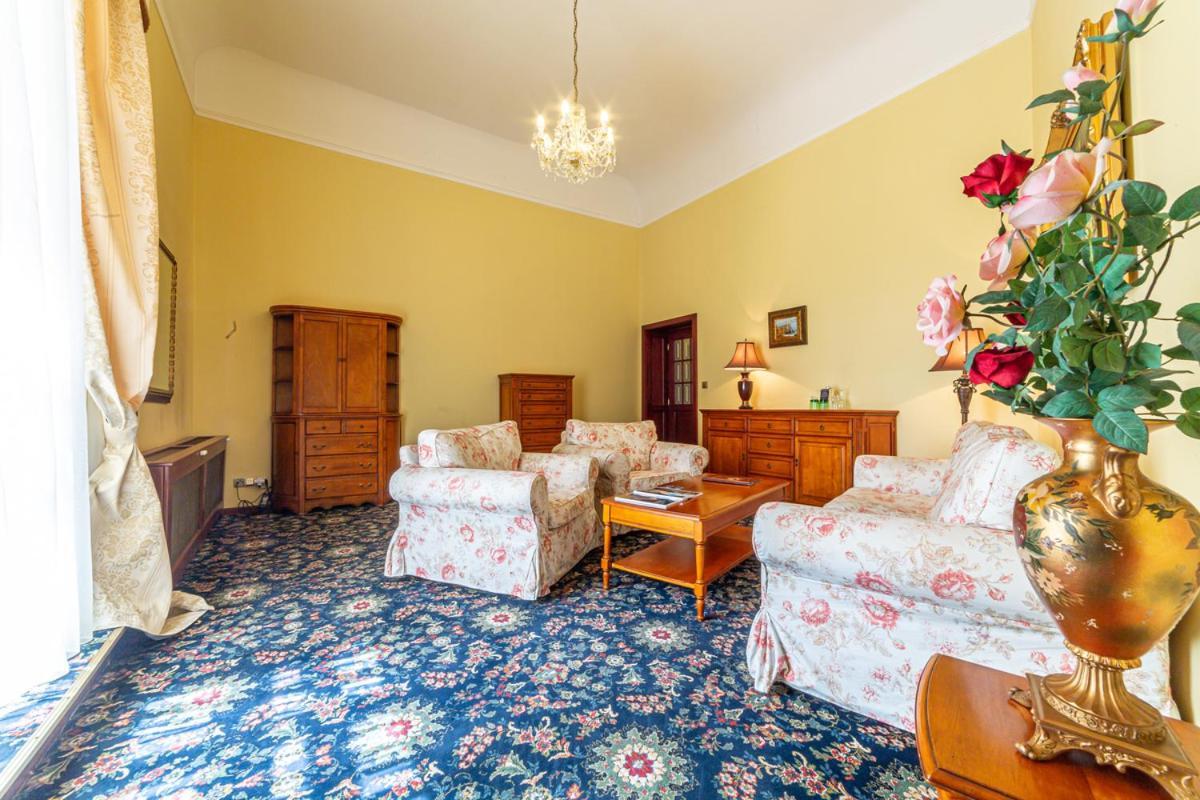 Chateau Zbiroh Екстер'єр фото