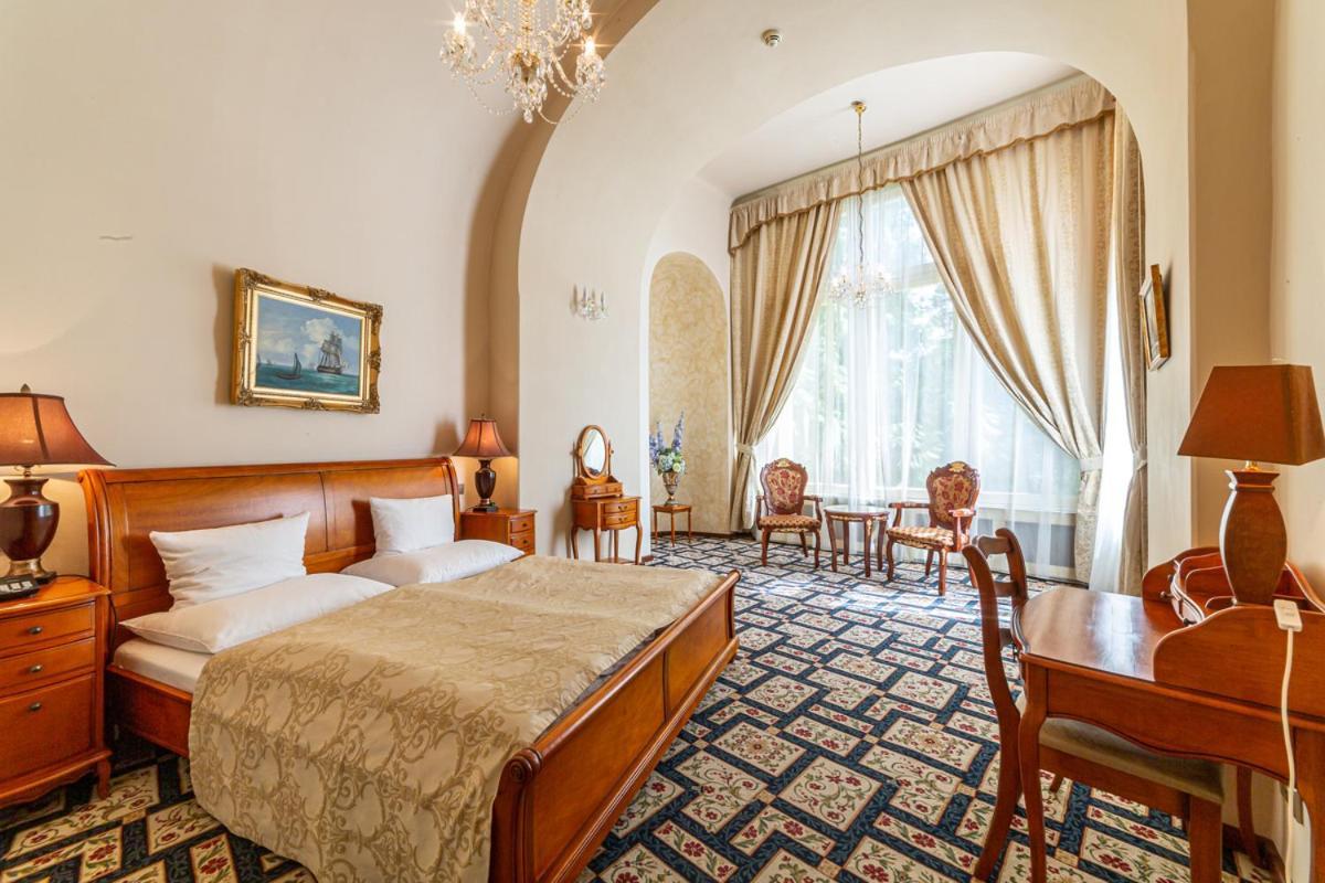 Chateau Zbiroh Екстер'єр фото